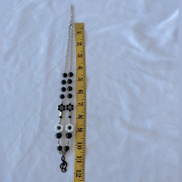 Y2K Flower Pearl Music Symbol Necklace Unisex - Picture 6 of 7
